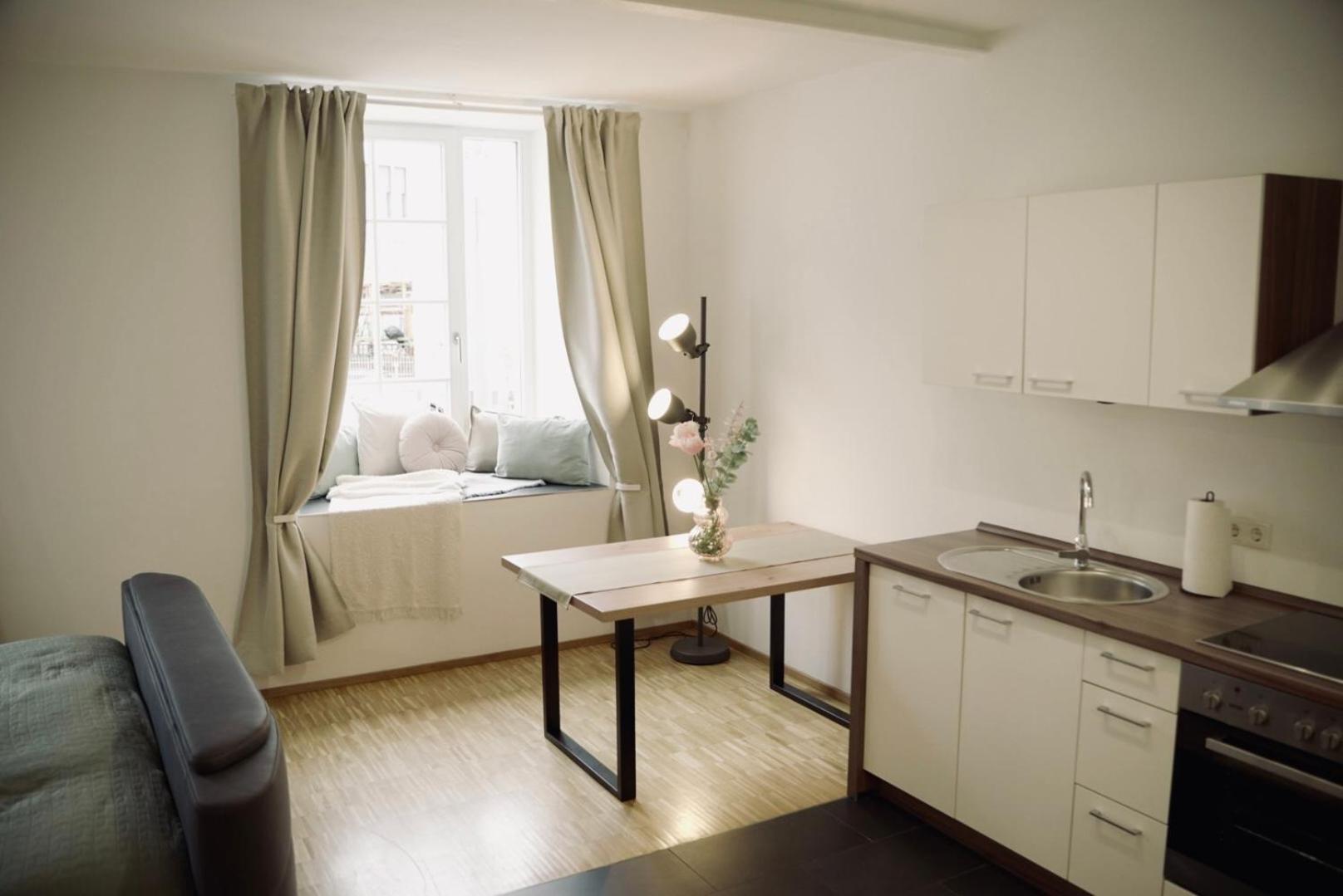 De La Vie Reutlingen - Altstadt Apartment An Stadthalle & Am Marktplatz Exteriör bild